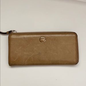 tan leather Coach wallet